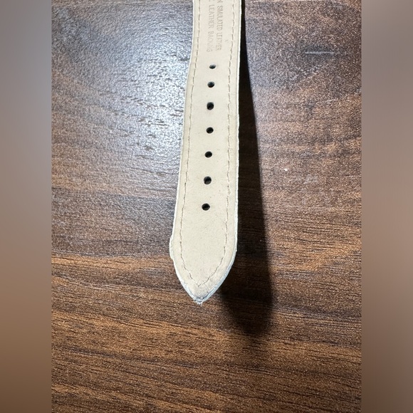 ANNE KLEIN WATCH WITH WHITE LEATHER BAND - Picture 8 of 8